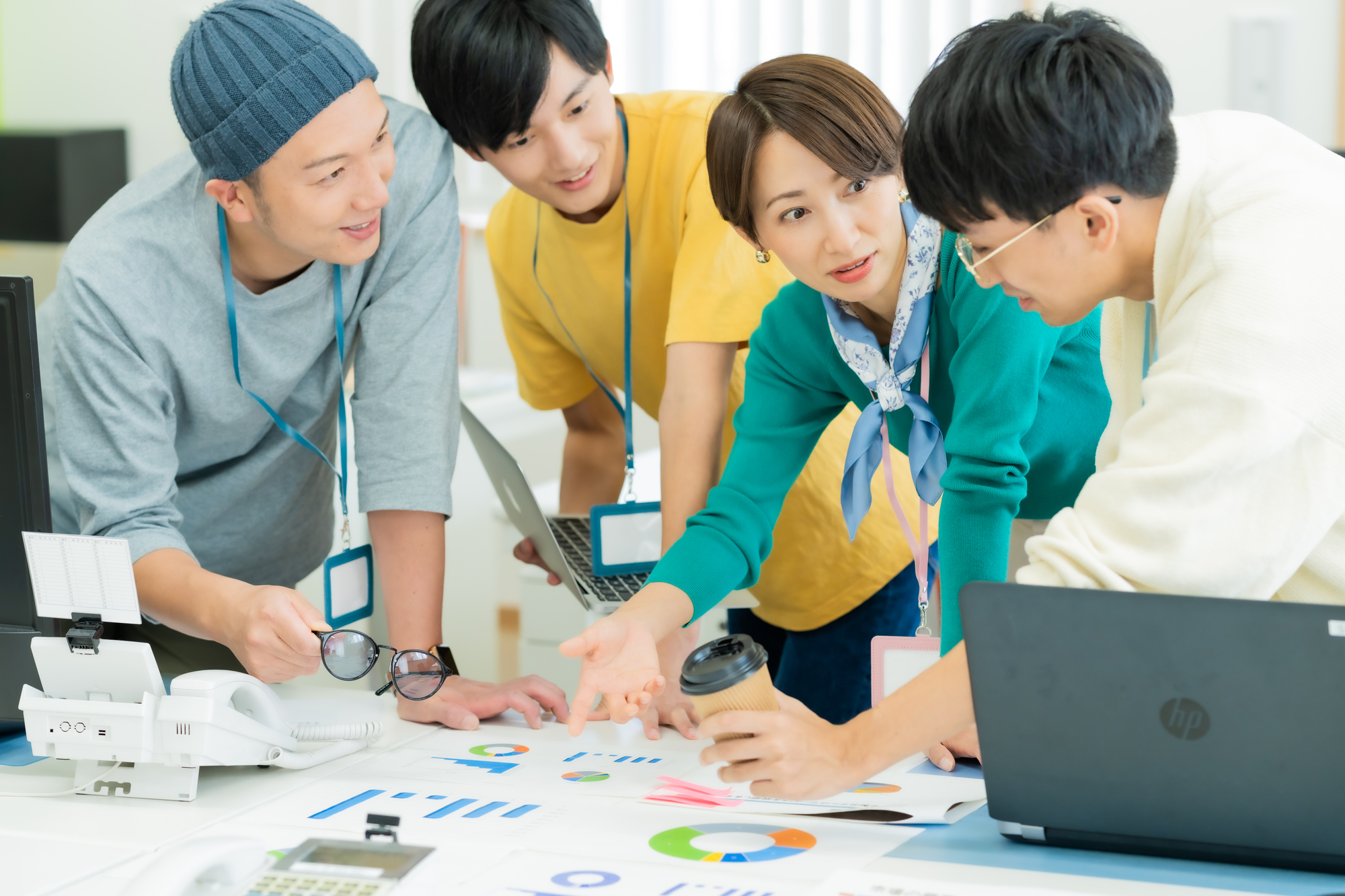 ツールや制作会社を適切に選び、権利やブランド整合性、KPIを意識することで効果的にビジネスアニメを活用