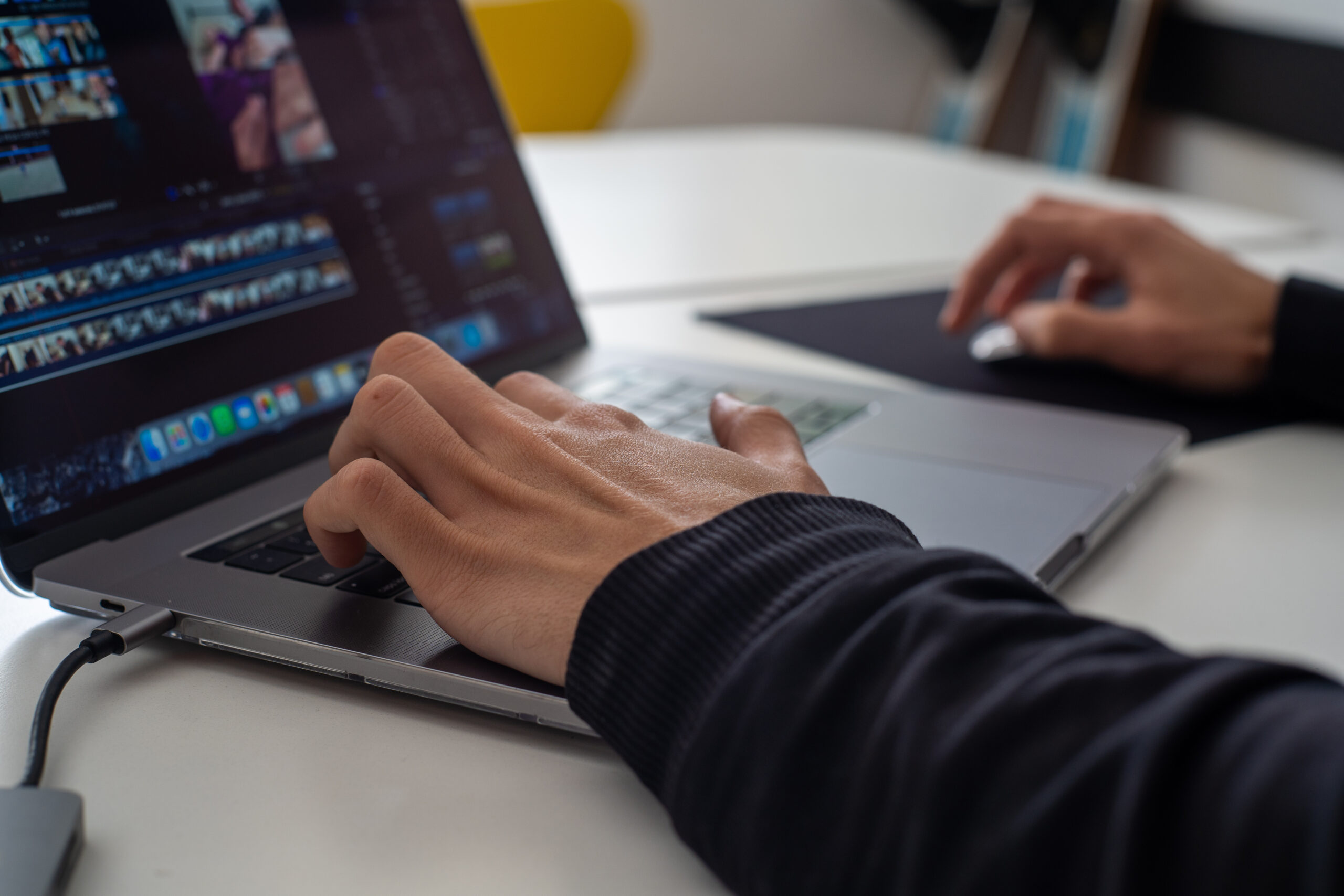 フォント選びやテロップの使い方を工夫し、より魅力的な動画を作成していきましょう。