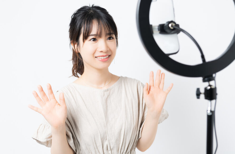 Pococha（ポコチャ）で稼ぐ方法：収益システムと稼ぎ方の完全ガイド!