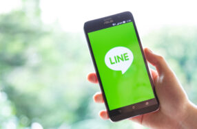 【簡単】LINE通話中にYouTubeを共有する「みんなで見る」の使い方を解説！