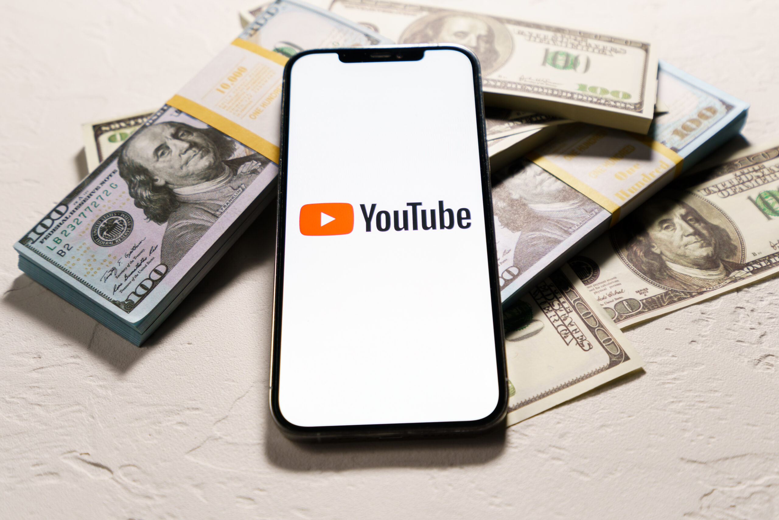 【2025年最新版】YouTube収益化のやり方｜初心者向け完全ロードマップ